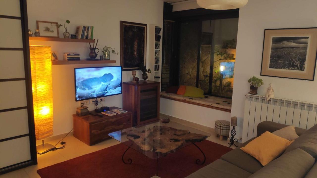 בית האומנים Artist Home Neve Ilan Exteriér fotografie