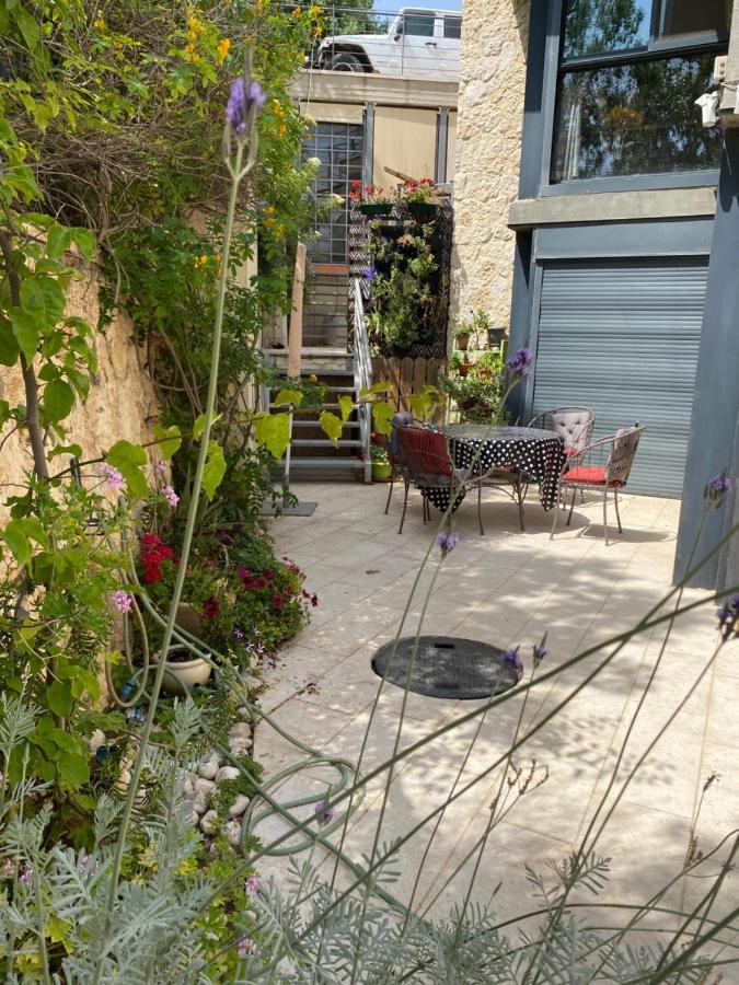 בית האומנים Artist Home Neve Ilan Exteriér fotografie